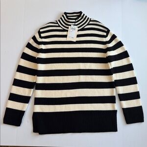 NWT Industry republic clothing Striped Black and White Sweater Sz Small
